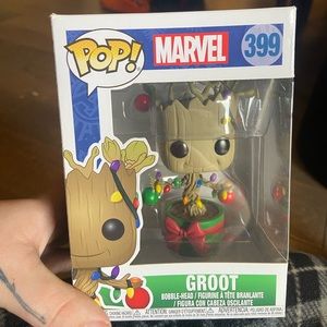 Groot Pop figure